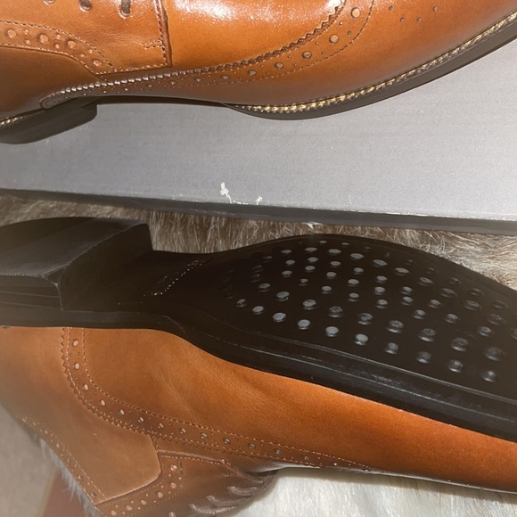 Dress shoes for men. - Picture 2 of 6